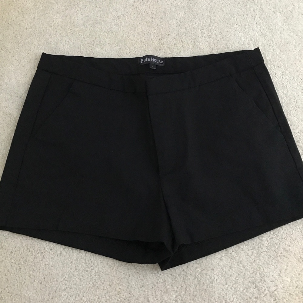 NWOT Black shorts